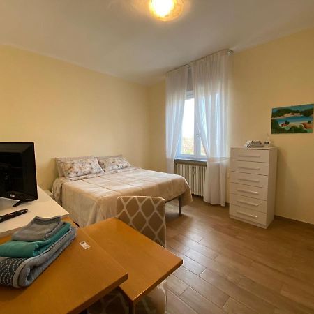 Appartamento De Candia House Rescaldina Esterno foto