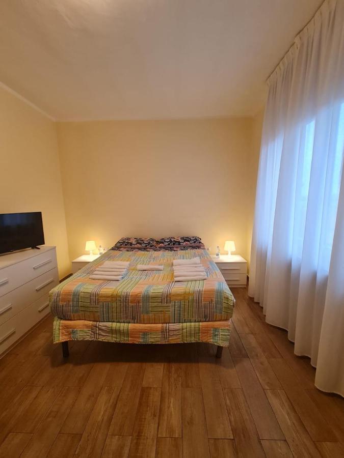 Appartamento De Candia House Rescaldina Esterno foto