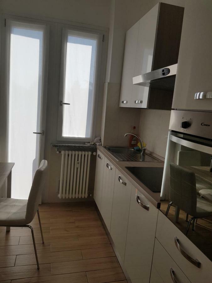 Appartamento De Candia House Rescaldina Esterno foto